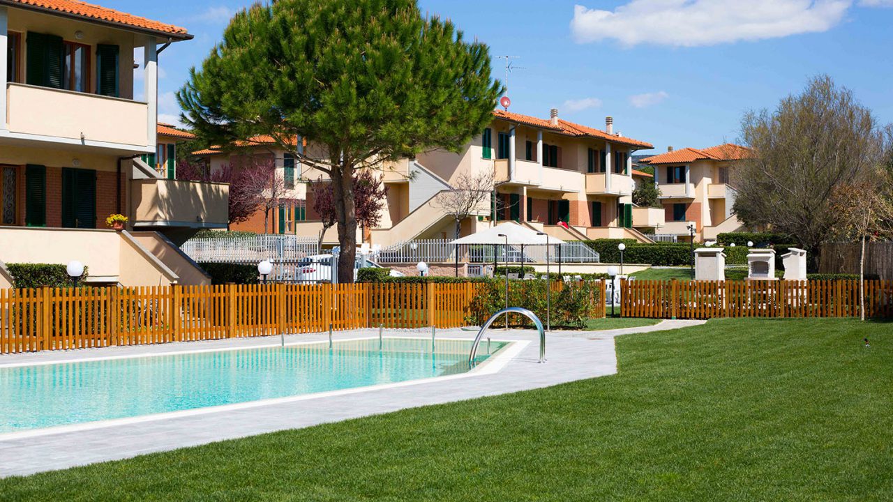 MIETTA – piscina MIETTA – piscina